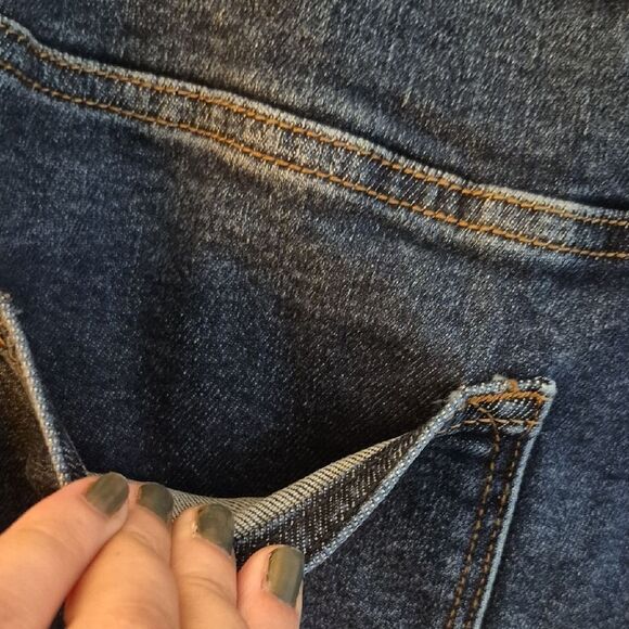 🎁25% Off Bundles🎁 Judy Blue Dark Wash Jean Shorts Sz XL - Picture 10 of 15